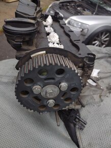 Díly z motoru Audi A4 b8 2.0 TDI 105kw CAGA - 2