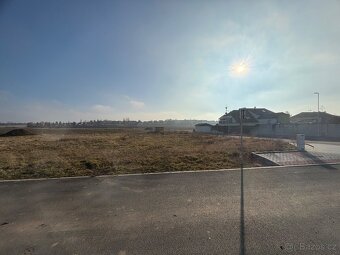 Pozemek 1026m2 - Lišany u Rakovníka - 2