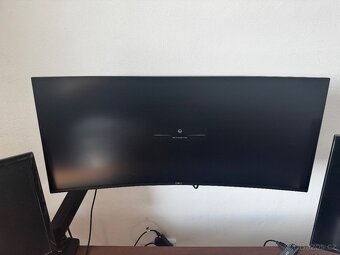 Dell Ultrasharp U3425WE - perfektní stav + 1,5 roku záruka - 2