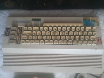 Commodore 64 1541-II + Disketova jednotka + Joystick - 2