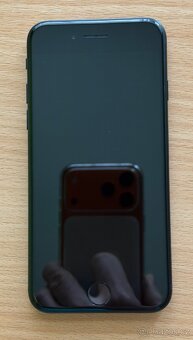 iPhone SE 3. generace ( 2022 ) 64GB, černá barva - 2