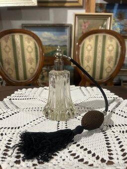 Elegantní vintage parfémový flakon s balónkem - 2