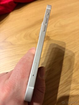 Prodám Apple iPhone 12, bílý 128GB - 2