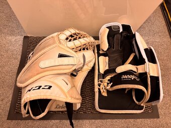 LAPAČKA A VYRÁŽEČKA CCM EFLEX 3.9 JUNIOR - 2