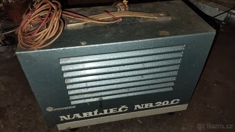 Nabíječka NB20C - 2