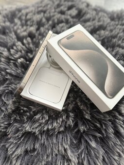 Iphone 15 pro 128GB titan pískový - 2