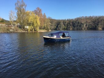 Loď Corsiva 475 - 2