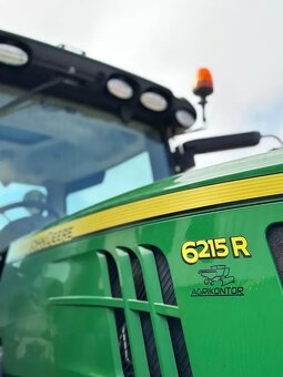 John Deere 6215 R - 2