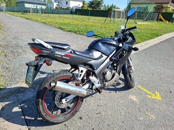 Honda CBR 125R - 2