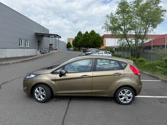 FORD FIESTA 1,2 44kW - 2.maj - rok 2012 - pouze 62000km - 2