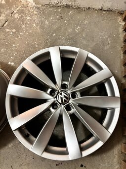 Originál VW alu Lugano R19 - 2