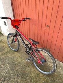 BIKROSOVE kolo RED LINE R6 flight pro - 2