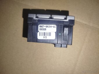 Tlačítka výhřevu sedadel na Ford Mondeo Mk3 a Mk4 - 2