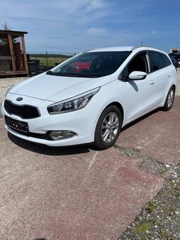 Kia ceed 1.6 diesel...naj...136000 Km - 2