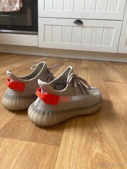 ADIDAS YEEZY BOOST 350 V2 TAIL LIGHT vel 37,5 - 2