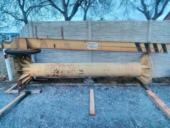 Otočný elektrický jeřáb - 2