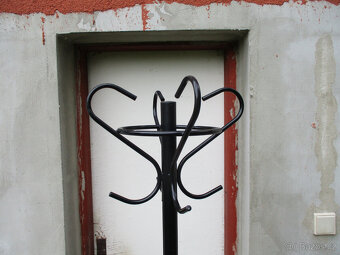 Věšák - 2