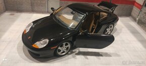 Porsche Carrera Út Models 1:18 - 2