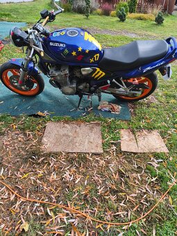 Suzuki Bandit 600 - 2