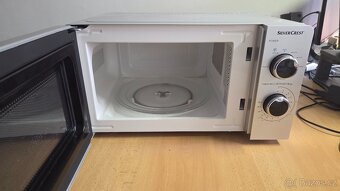 Mikrovlnná trouba SILVERCREST SMW 700 D3 - 2