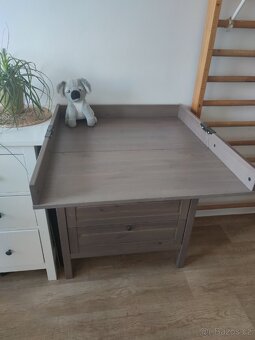Dětská postýlka a přebalovací pult SUNDVIK IKEA - 2