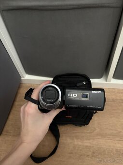SONY HDR-PJ330E - 2