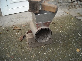 KROUHAČ ZELENINY - 2