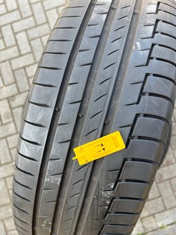 Pneu 215/65 R17 - 2