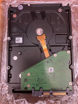 4TB Seagate NAS disk ST4000VN000 - 2