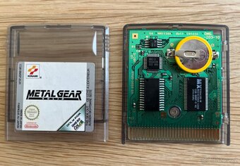 Metal Gear Nintendo Game Boy - 2