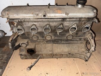 Blok motoru BMW e32 - 2