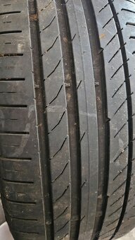 225/45R17 - 2