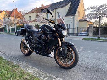 Kawasaki z750 r - 2
