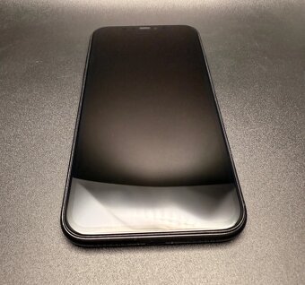 Apple iPhone 11 64GB - plně odemčený - dobrý stav - 2