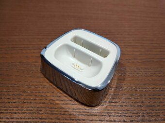 NOKIA 8800 Sirocco - nabíjecí stojánek | DT-16 | stříbrný - 2