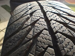 Zimní 175/65 r15 - 2