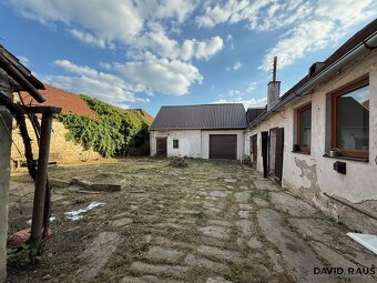 Prodej rodinné usedlosti s pozemkem (1707 m2), Lesná, okres - 2