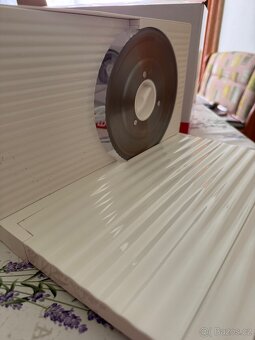 Elektro kráječ potravin - 2