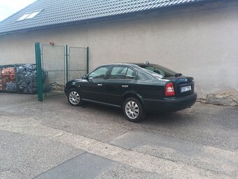 Škoda Octavia 1.6i - 2