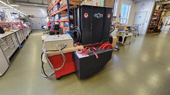 Drtič a štěpkovač na dřevo, karton, plast - 2