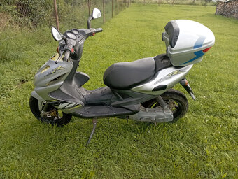 Yamaha Aerox - 2