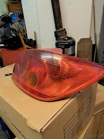 Peugeot 307 prave zadni svetlo - 2