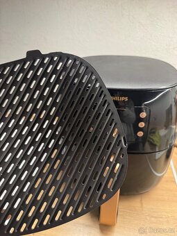 Horkovzdušná fritéza Philips HD9867/90 Airfryer XXL Premium - 2