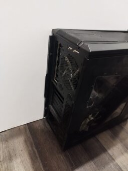 PC skřín Zalman - 2