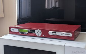mood media MP7000 - 2