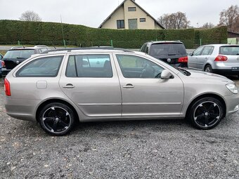 Škoda Octavia II kombi 1.6 TDi AMBIENTE - 2