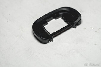 očnice Sony FDA-EP18 - 2