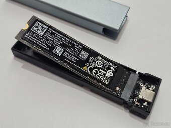 EXTERNÍ RÁMEČEK PRO SSD M.2 - 2