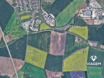 Pole 2 770 m², Podíl 50 % o výměře 1 385 m² - 2