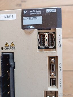 Servo měnič Yaskawa Sigma SGDV-5R5A11A - 2